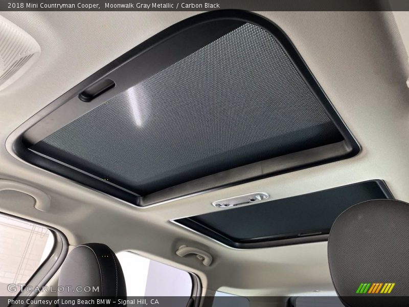 Moonwalk Gray Metallic / Carbon Black 2018 Mini Countryman Cooper