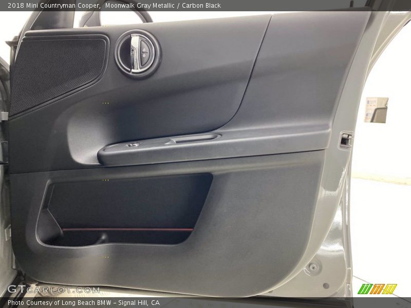 Moonwalk Gray Metallic / Carbon Black 2018 Mini Countryman Cooper