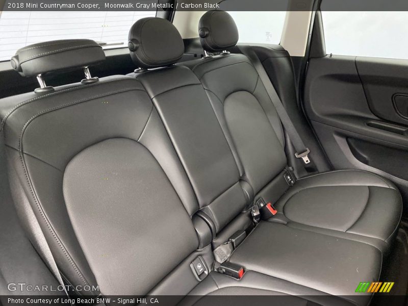 Moonwalk Gray Metallic / Carbon Black 2018 Mini Countryman Cooper