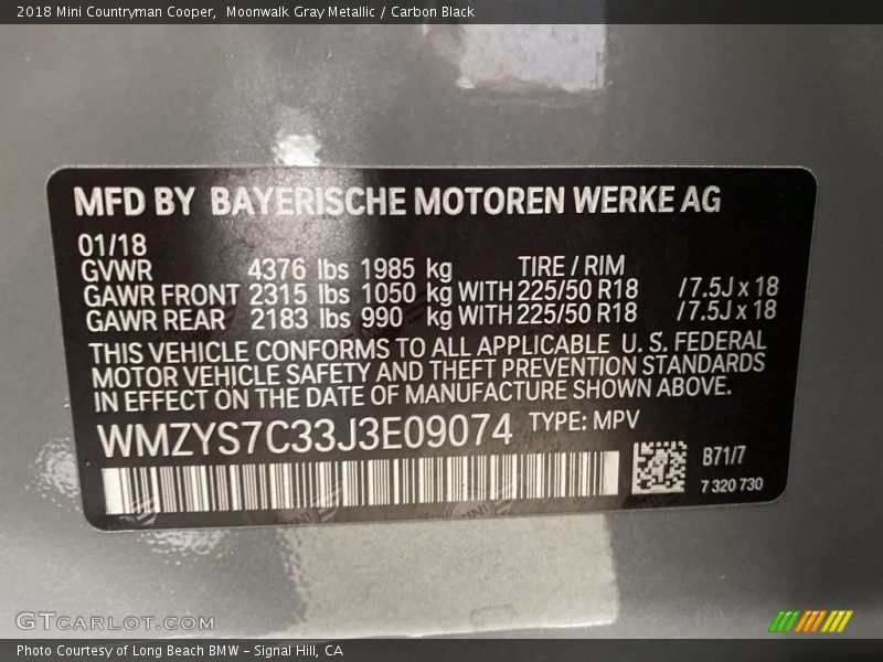 Moonwalk Gray Metallic / Carbon Black 2018 Mini Countryman Cooper