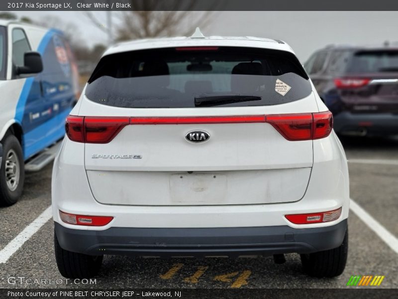 Clear White / Black 2017 Kia Sportage LX