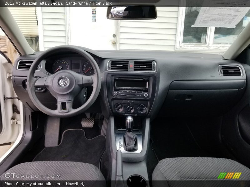 Candy White / Titan Black 2013 Volkswagen Jetta S Sedan