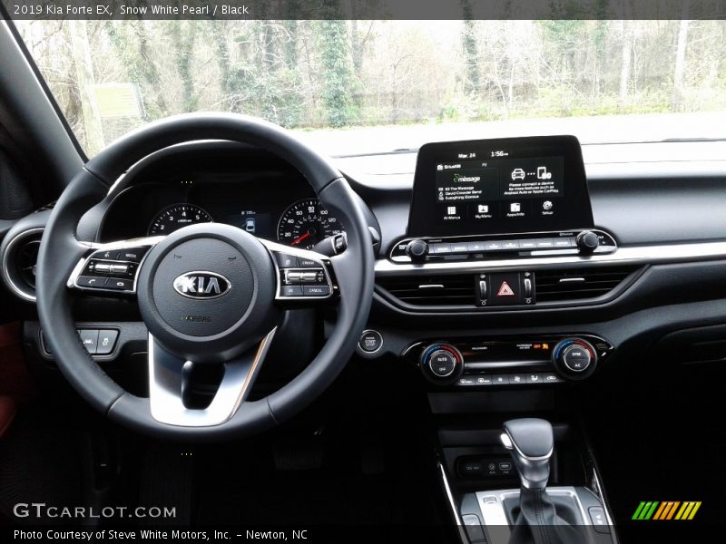 Dashboard of 2019 Forte EX