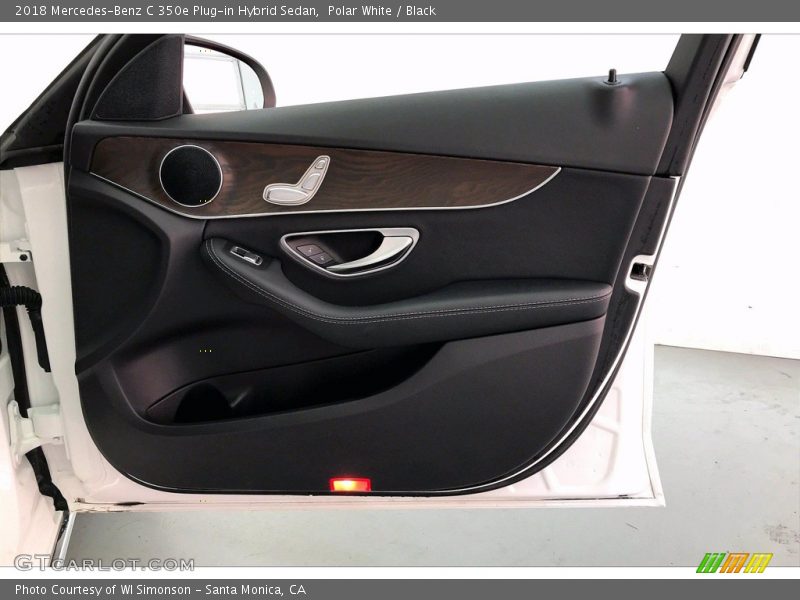 Polar White / Black 2018 Mercedes-Benz C 350e Plug-in Hybrid Sedan