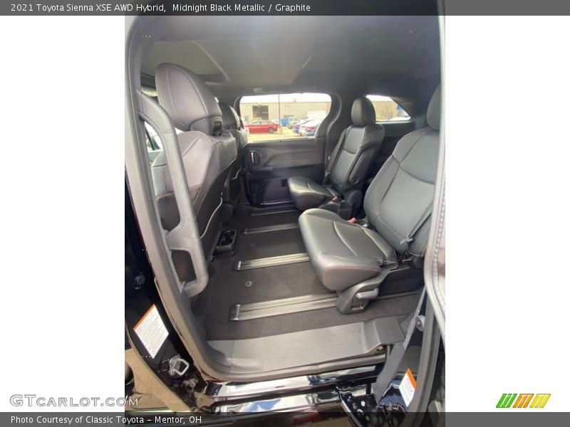 Midnight Black Metallic / Graphite 2021 Toyota Sienna XSE AWD Hybrid