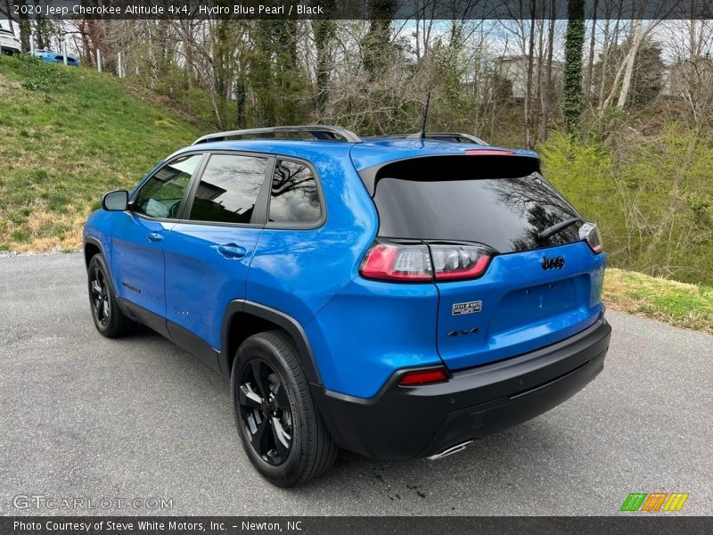 Hydro Blue Pearl / Black 2020 Jeep Cherokee Altitude 4x4