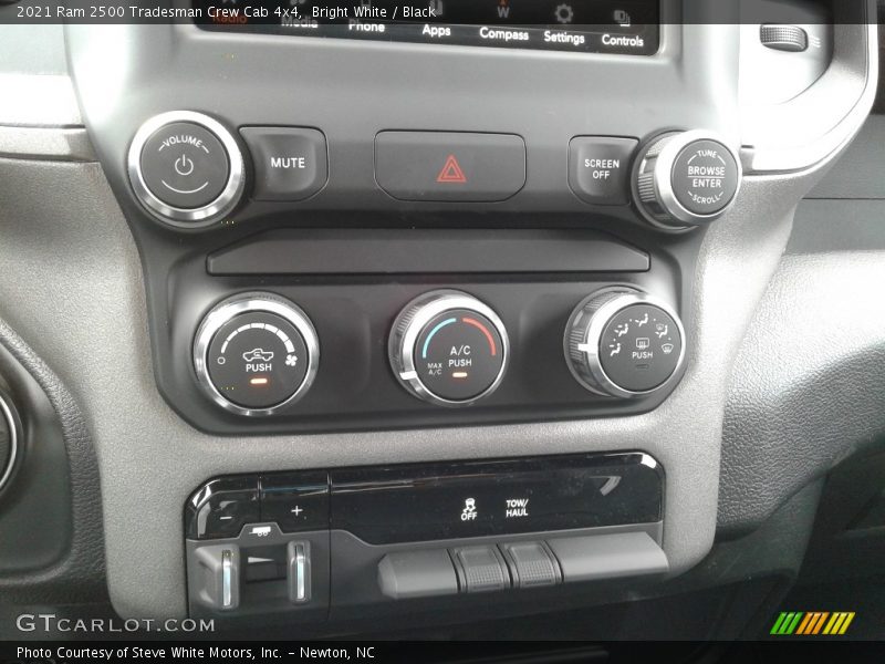 Bright White / Black 2021 Ram 2500 Tradesman Crew Cab 4x4