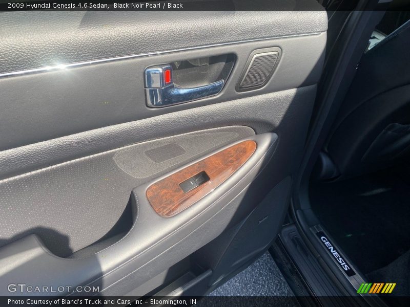 Black Noir Pearl / Black 2009 Hyundai Genesis 4.6 Sedan