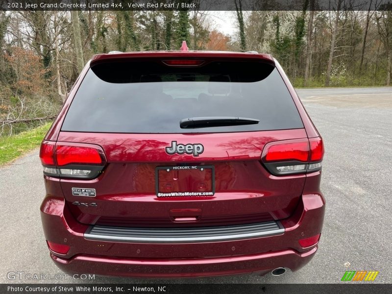 Velvet Red Pearl / Black 2021 Jeep Grand Cherokee Limited 4x4