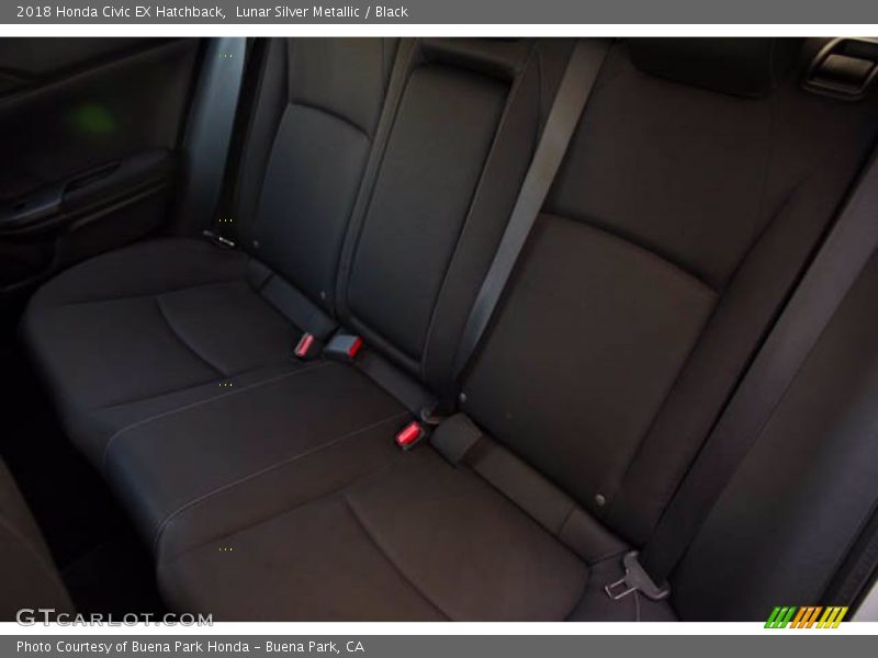 Lunar Silver Metallic / Black 2018 Honda Civic EX Hatchback