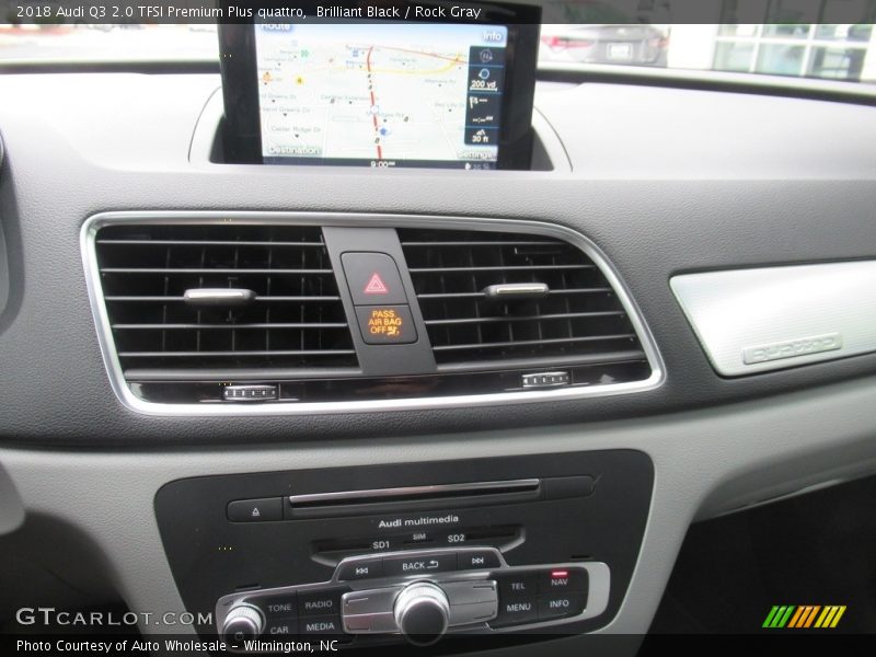Brilliant Black / Rock Gray 2018 Audi Q3 2.0 TFSI Premium Plus quattro