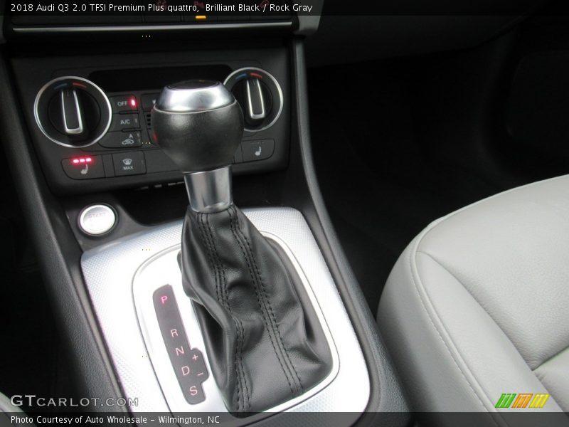 Brilliant Black / Rock Gray 2018 Audi Q3 2.0 TFSI Premium Plus quattro
