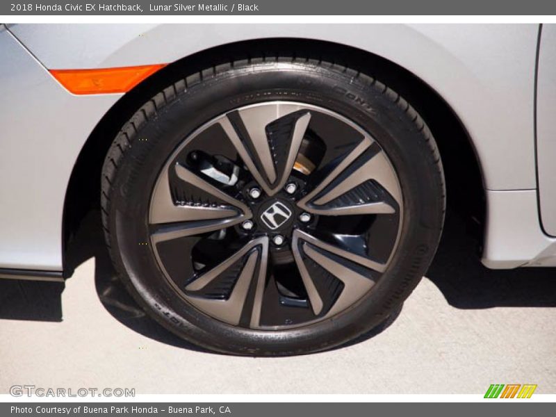 Lunar Silver Metallic / Black 2018 Honda Civic EX Hatchback