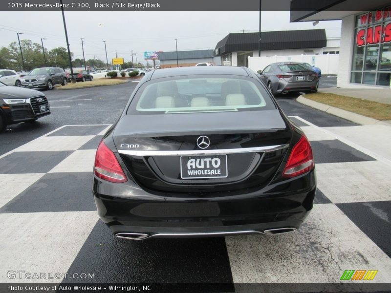 Black / Silk Beige/Black 2015 Mercedes-Benz C 300