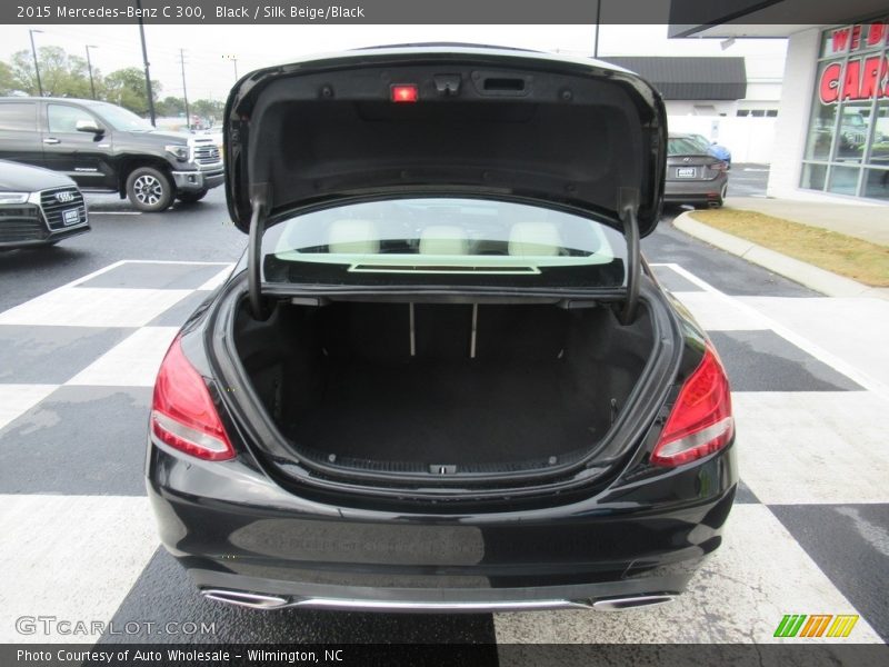Black / Silk Beige/Black 2015 Mercedes-Benz C 300