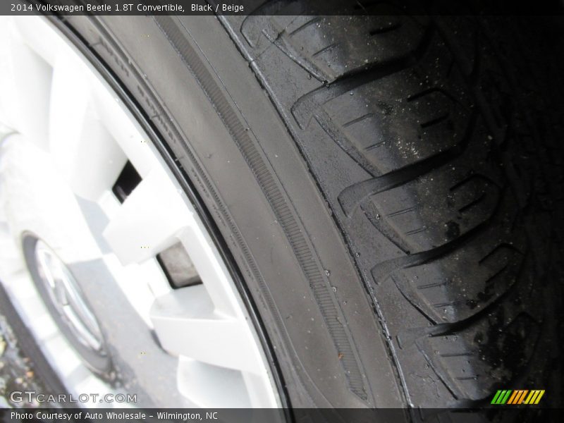 Black / Beige 2014 Volkswagen Beetle 1.8T Convertible