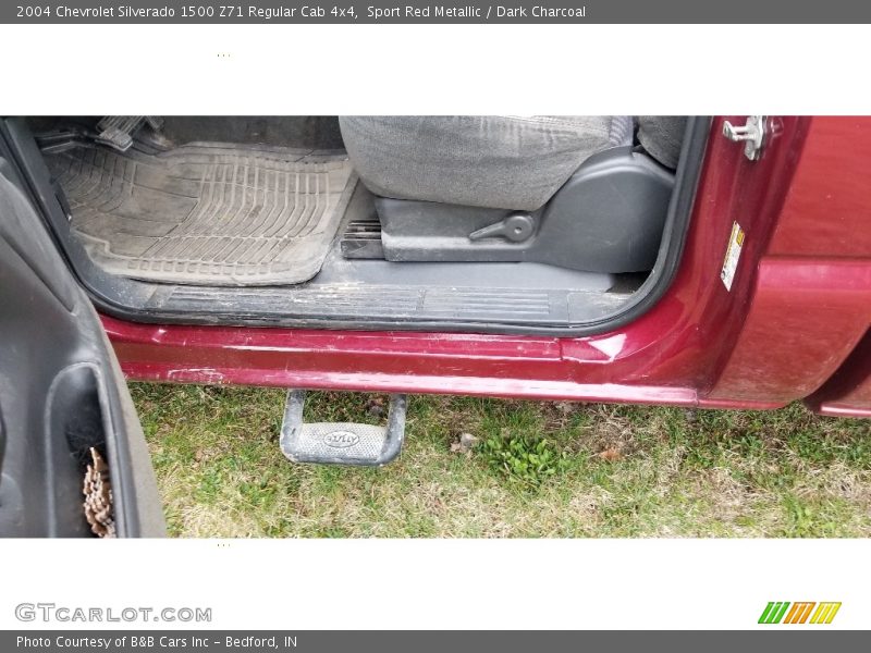 Sport Red Metallic / Dark Charcoal 2004 Chevrolet Silverado 1500 Z71 Regular Cab 4x4