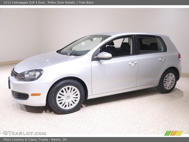 Reflex Silver Metallic / Titan Black 2013 Volkswagen Golf 4 Door