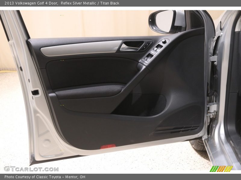 Reflex Silver Metallic / Titan Black 2013 Volkswagen Golf 4 Door