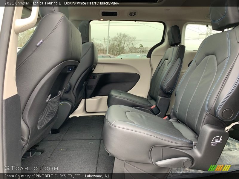 Luxury White Pearl / Black/Alloy 2021 Chrysler Pacifica Touring L