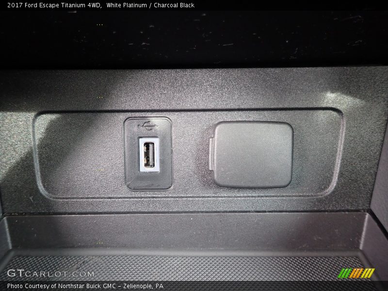 White Platinum / Charcoal Black 2017 Ford Escape Titanium 4WD