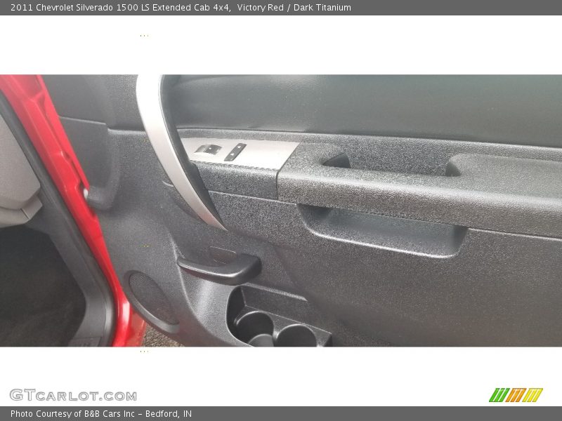 Victory Red / Dark Titanium 2011 Chevrolet Silverado 1500 LS Extended Cab 4x4