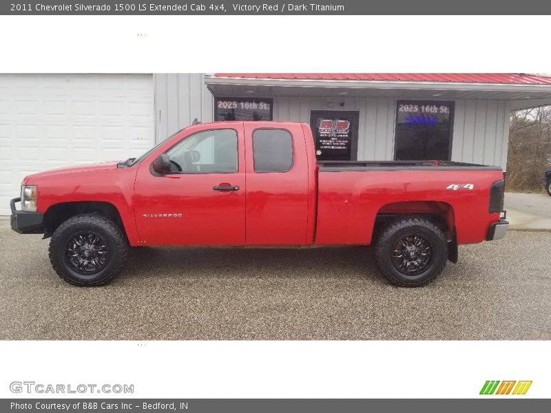 Victory Red / Dark Titanium 2011 Chevrolet Silverado 1500 LS Extended Cab 4x4