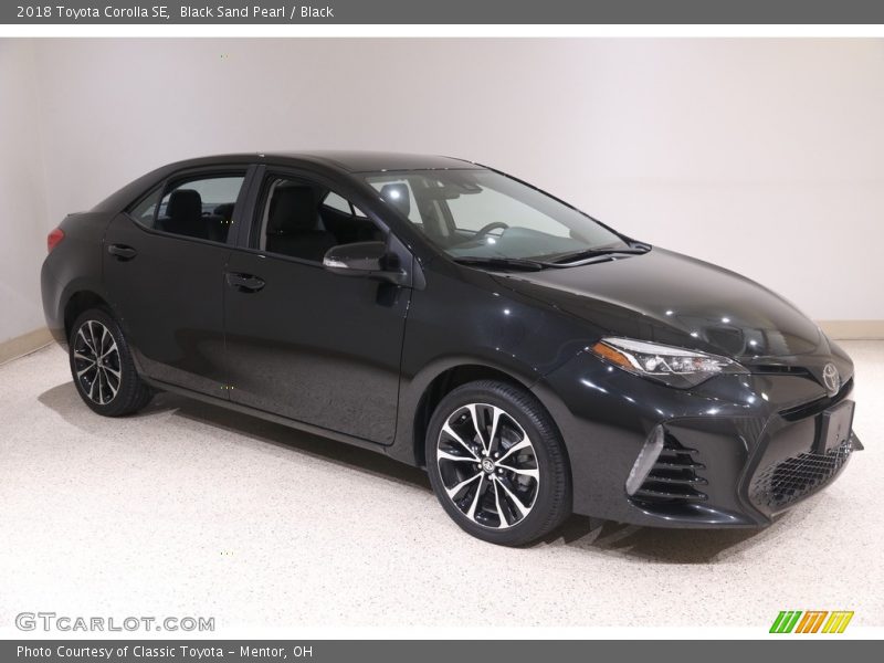 Black Sand Pearl / Black 2018 Toyota Corolla SE