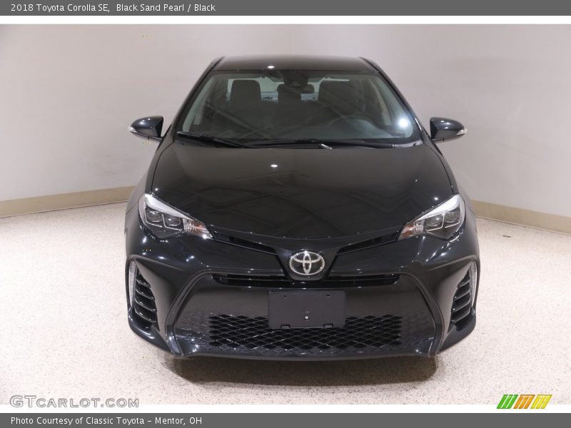 Black Sand Pearl / Black 2018 Toyota Corolla SE
