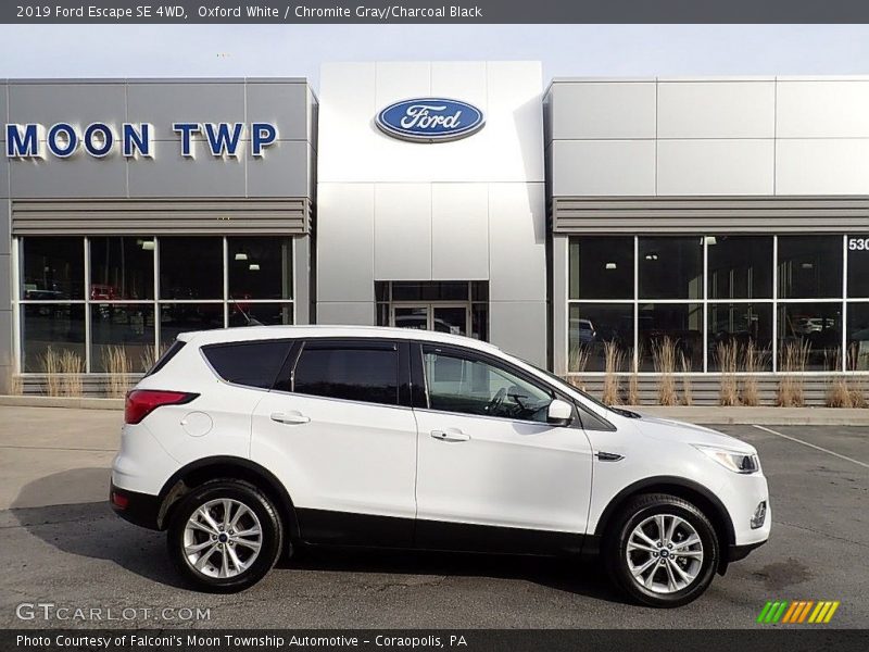Oxford White / Chromite Gray/Charcoal Black 2019 Ford Escape SE 4WD