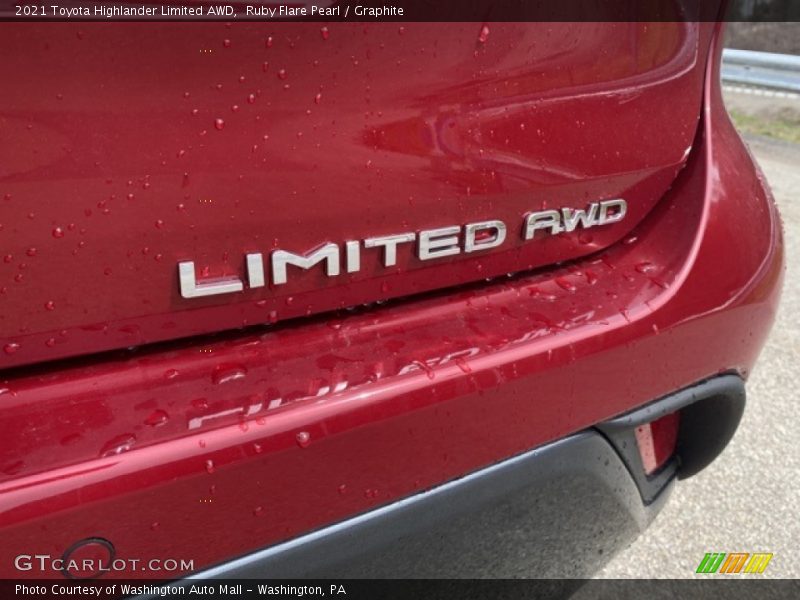 Ruby Flare Pearl / Graphite 2021 Toyota Highlander Limited AWD