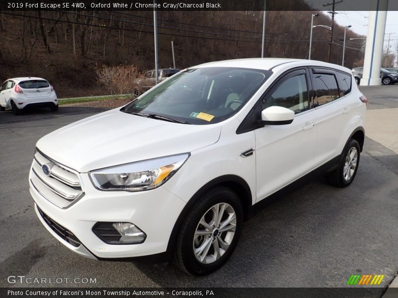 Oxford White / Chromite Gray/Charcoal Black 2019 Ford Escape SE 4WD