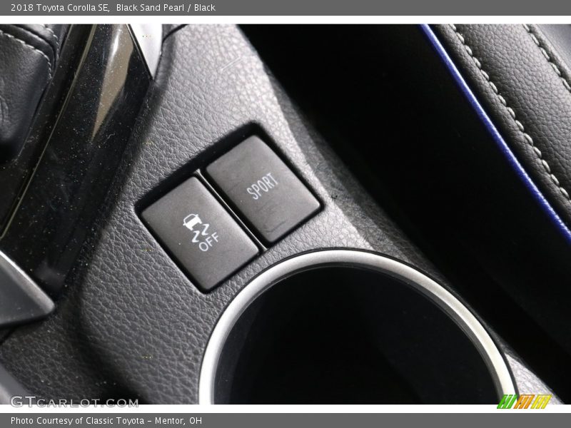 Black Sand Pearl / Black 2018 Toyota Corolla SE