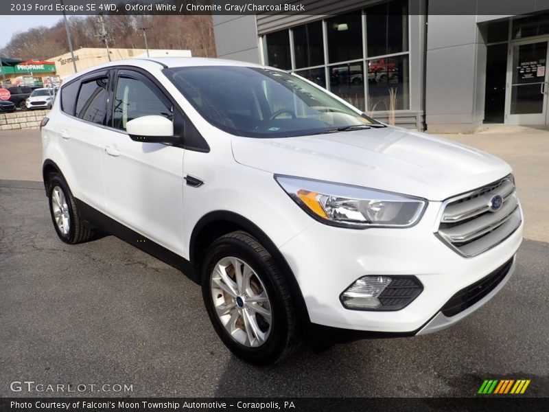 Oxford White / Chromite Gray/Charcoal Black 2019 Ford Escape SE 4WD