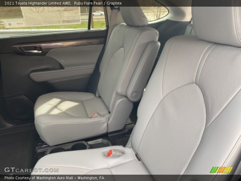 Ruby Flare Pearl / Graphite 2021 Toyota Highlander Limited AWD