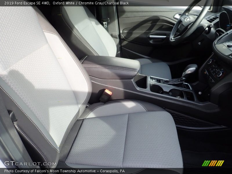 Oxford White / Chromite Gray/Charcoal Black 2019 Ford Escape SE 4WD