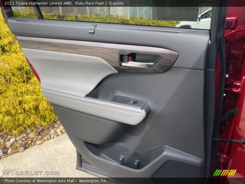 Ruby Flare Pearl / Graphite 2021 Toyota Highlander Limited AWD