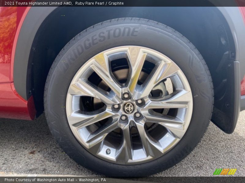 Ruby Flare Pearl / Graphite 2021 Toyota Highlander Limited AWD