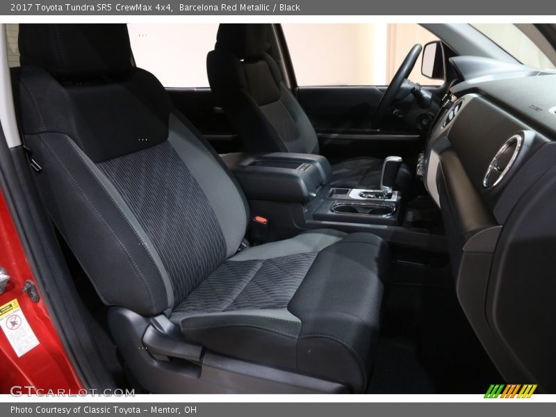 Barcelona Red Metallic / Black 2017 Toyota Tundra SR5 CrewMax 4x4