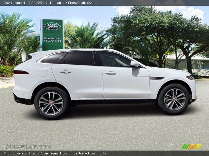 Fuji White / Ebony/Light Oyster 2021 Jaguar F-PACE P250 S