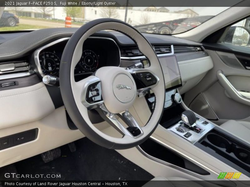 Fuji White / Ebony/Light Oyster 2021 Jaguar F-PACE P250 S