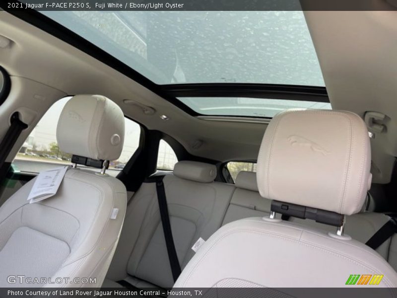 Fuji White / Ebony/Light Oyster 2021 Jaguar F-PACE P250 S