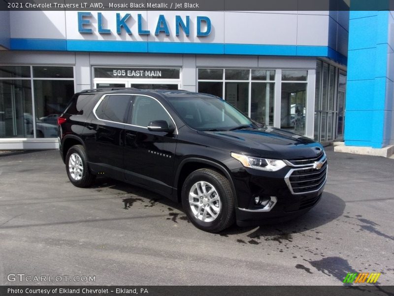 Mosaic Black Metallic / Jet Black 2021 Chevrolet Traverse LT AWD