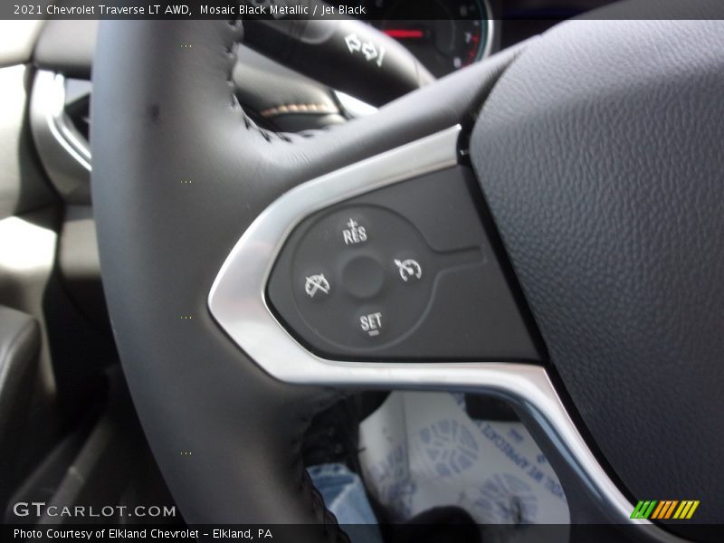 Mosaic Black Metallic / Jet Black 2021 Chevrolet Traverse LT AWD