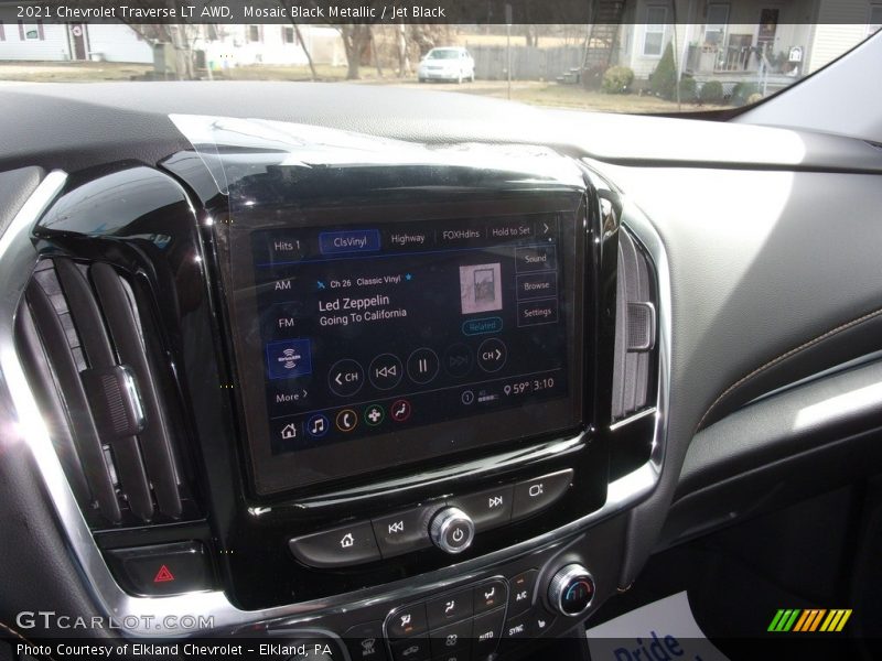 Mosaic Black Metallic / Jet Black 2021 Chevrolet Traverse LT AWD
