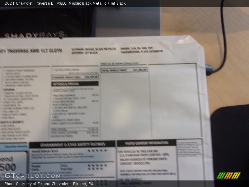 Mosaic Black Metallic / Jet Black 2021 Chevrolet Traverse LT AWD