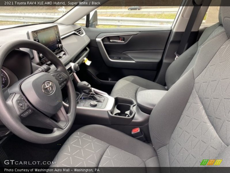 Super White / Black 2021 Toyota RAV4 XLE AWD Hybrid