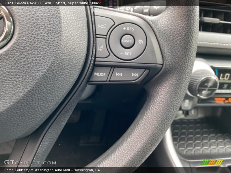 Super White / Black 2021 Toyota RAV4 XLE AWD Hybrid