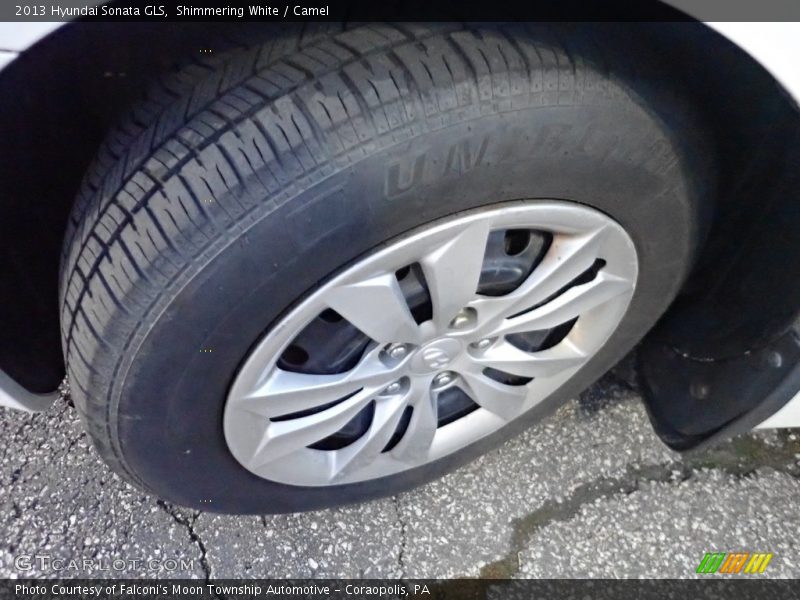 Shimmering White / Camel 2013 Hyundai Sonata GLS