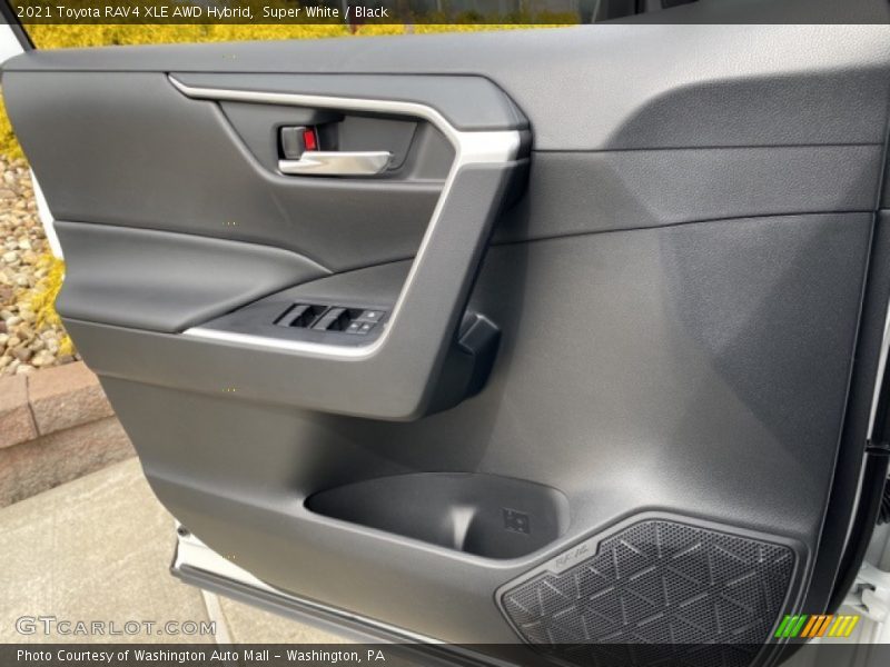 Door Panel of 2021 RAV4 XLE AWD Hybrid